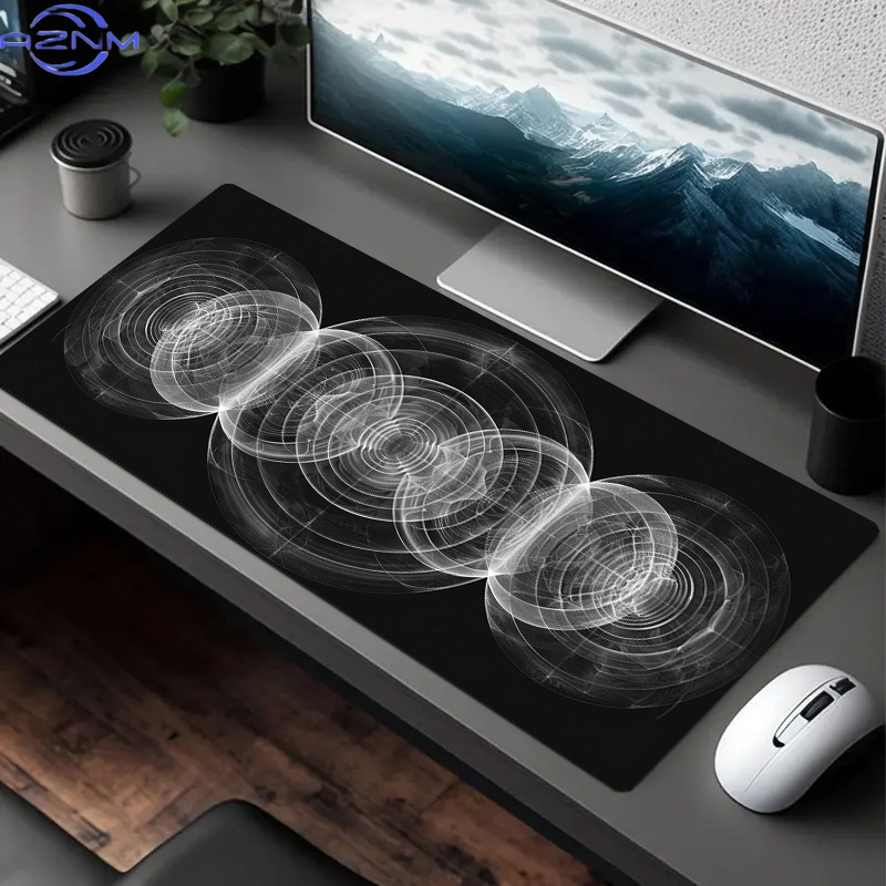 Desk Setup Black And White - لوحة ماوس كبيرة بنمط حلزوني باللونين