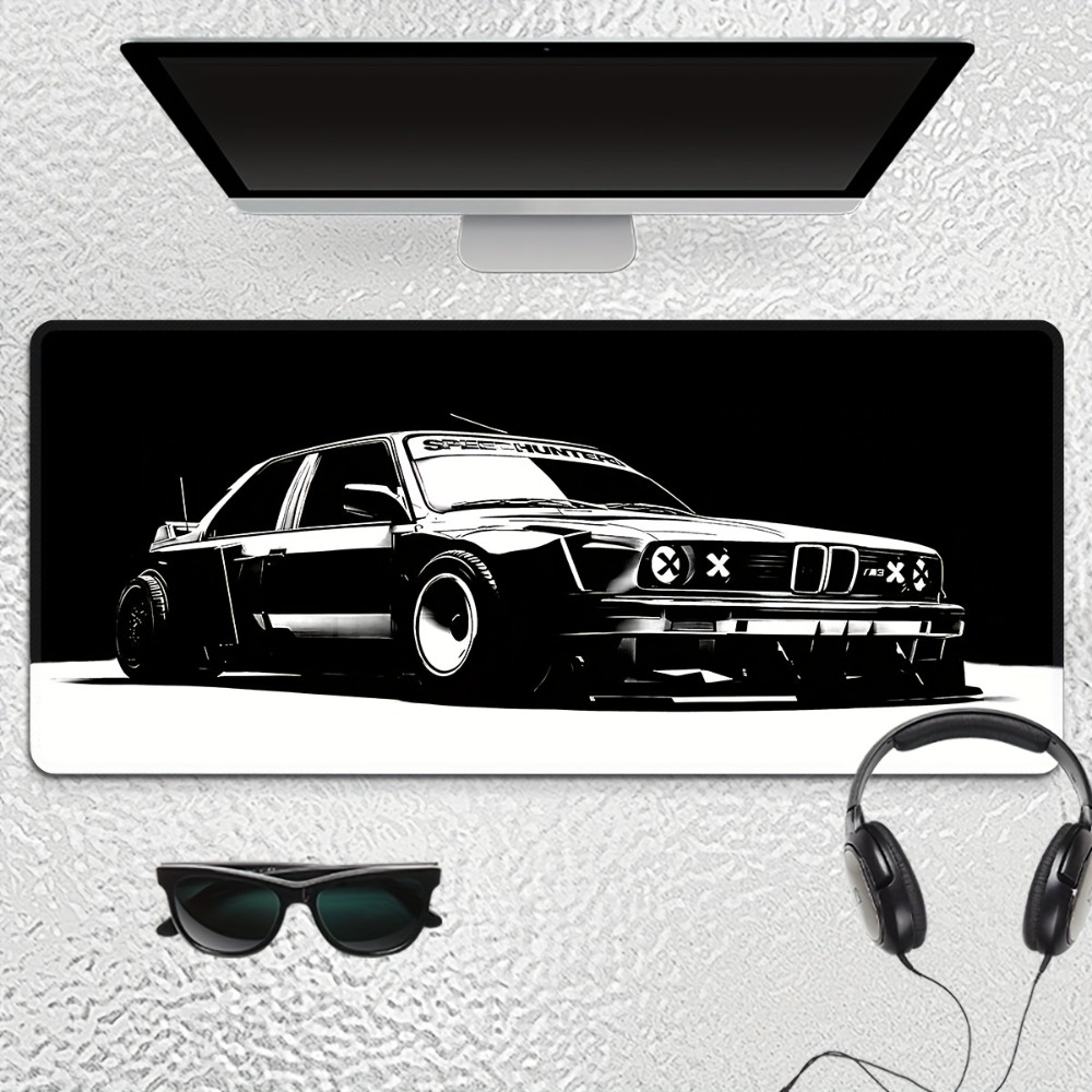 لوحة ماوس كبيرة للألعاب بتصميم - مراجعة Desk Setup Black And White وسعره
