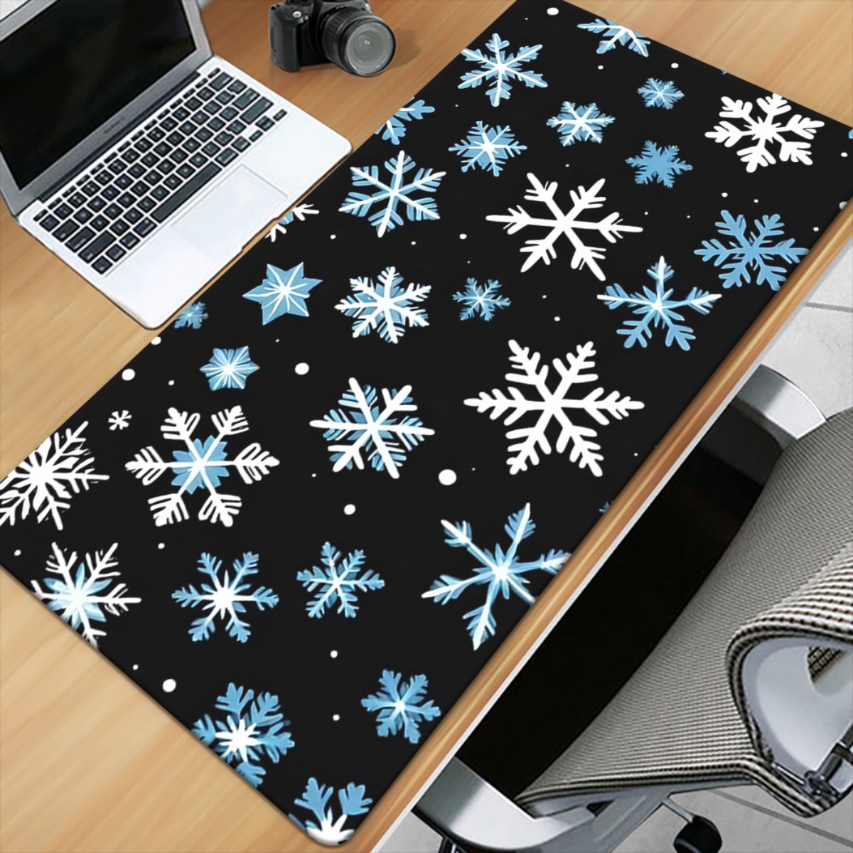 لوحة ماوس ممتدة بتصميم ندفة ال - مراجعة Desk Setup Designer وسعره