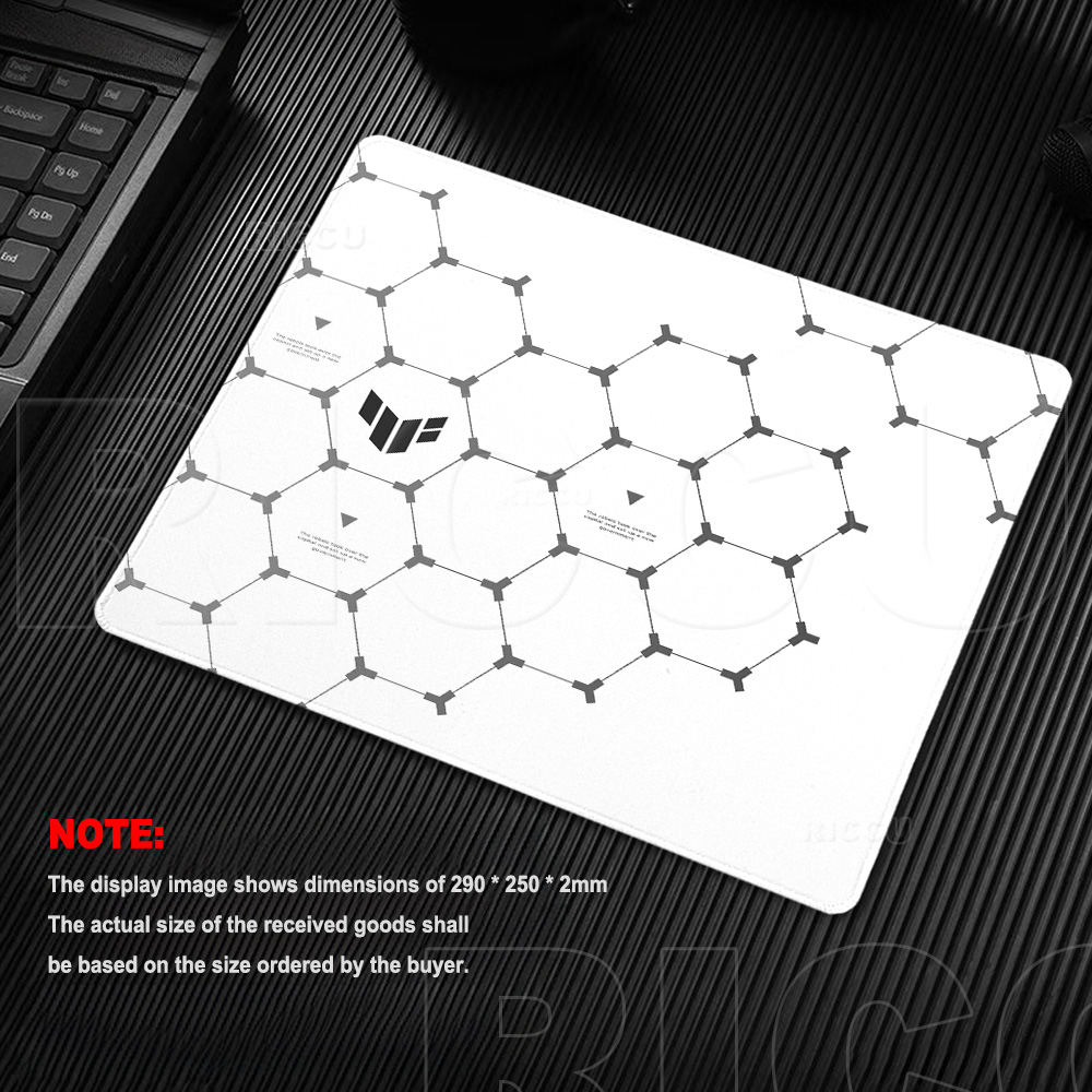 لوحة ماوس سداسية الشكل من TUF  - مراجعة Desk Setup Black And White وسعره